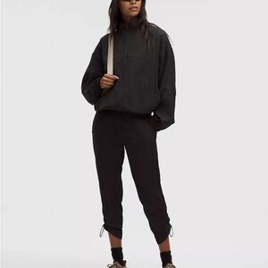 Dance Studio Mid-Rise Cropped Pant size 6